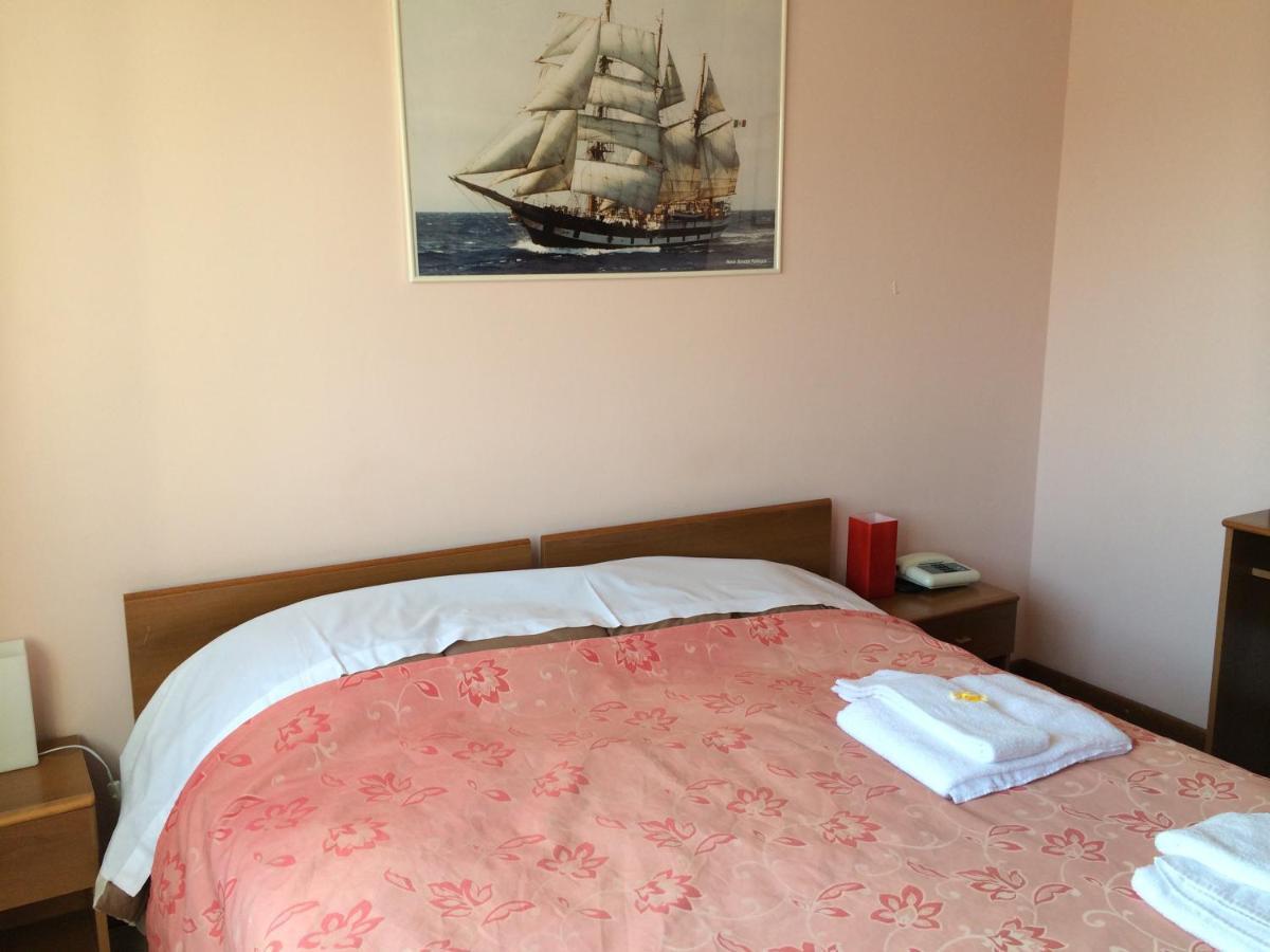Hotel Riviera Sanremo Phòng bức ảnh